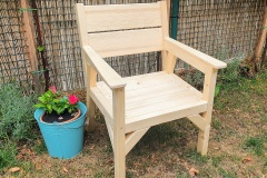 Drevené kreslo 08/2022