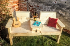 Dvojkreslo so stolíkom