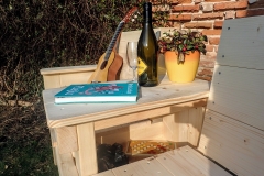 Dvojkreslo so stolíkom