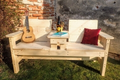 Dvojkreslo so stolíkom