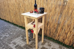 Klubový stolík  01/2021