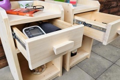 Nočné stolíky 04/2023