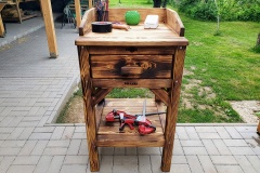 Obslužný pult 05/2021