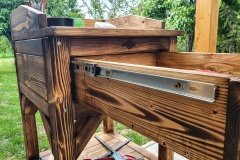 Obslužný pult 05/2021