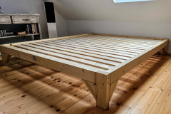 Posteľ 200 x 180 03/2026